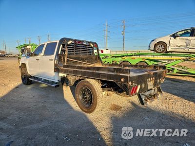 Trzecie zdjęcie samochodu z tyłu: 2015 CHEVROLET SILVERADO FLATBED TRUCK VIN:1GC1KUE85FF549879 - miniatura
