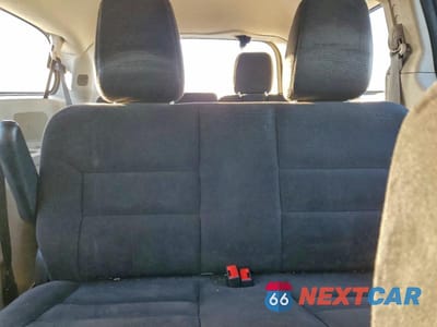 Zdjęcie 10 z 13 samochodu: 2014 DODGE GRAND CARAVAN SE VIN:2C4RDGBG3ER282050 - miniatura