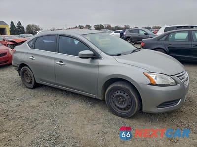 Czwarte zdjęcie samochodu z boku: 2014 NISSAN SENTRA VIN:3N1AB7APXEY224475 - miniatura