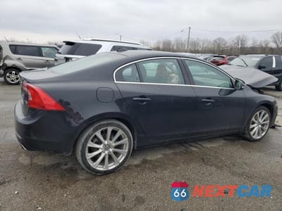 Trzecie zdjęcie samochodu z tyłu: 2018 VOLVO S60 PLATINUM VIN:LYV402HM5JB159864 - miniatura