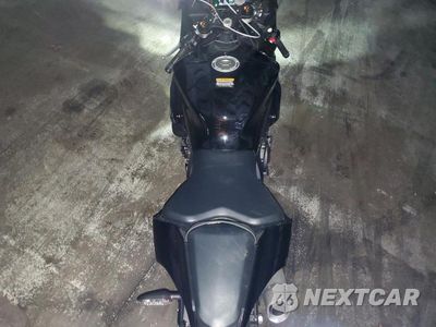 Piąte zdjęcie samochodu w środku: 2023 YAMAHA YZFR1 VIN:JYARN66E5PA003541 - miniatura
