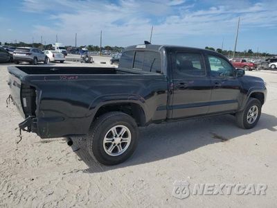 Trzecie zdjęcie samochodu z tyłu: 2016 TOYOTA TACOMA DOUBLE CAB VIN:5TFBZ5DN1GX001161 - miniatura