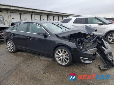 Czwarte zdjęcie samochodu z boku: 2018 VOLVO S60 PLATINUM VIN:LYV402HM5JB159864 - miniatura