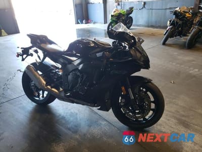 2023 YAMAHA YZFR1 JYARN66E5PA003541 - główne zdjęcie licytacji z USA - miniatura