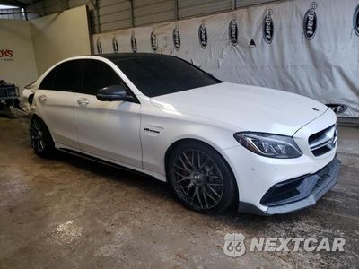 Czwarte zdjęcie samochodu z boku: 2018 MERCEDES-BENZ C 63 AMG-S VIN:55SWF8HB8JU261634 - miniatura