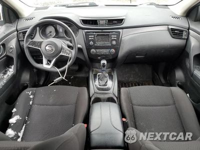 Zdjęcie 8 z 13 samochodu: 2017 NISSAN ROGUE SPORT S VIN:JN1BJ1CR9HW111387 - miniatura