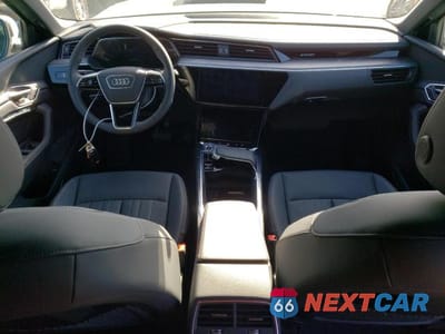 Zdjęcie 8 z 12 samochodu: 2024 AUDI Q8 E-TRON SPORTBACK PREMIUM PLUS VIN:WA1CAAGE1RB021114 - miniatura