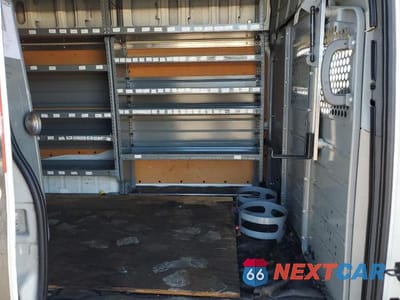 Zdjęcie 10 z 12 samochodu: 2018 NISSAN NV 2500 S VIN:1N6BF0LY8JN802984 - miniatura