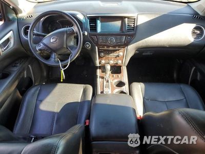 Zdjęcie 8 z 13 samochodu: 2014 NISSAN PATHFINDER S VIN:5N1AR2MM3EC631703 - miniatura