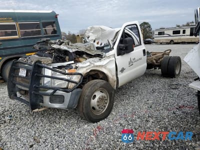 2015 FORD F450 SUPER DUTY 1FDUF4HT3FEA46600 - główne zdjęcie licytacji z USA - miniatura