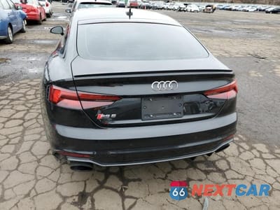 Zdjęcie 6 z 12 samochodu: 2019 AUDI RS5 VIN:WUABWCF51KA902278 - miniatura