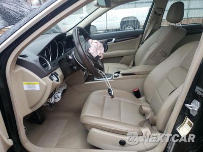 Zdjęcie 7 z 12 samochodu: 2013 MERCEDES-BENZ C 300 4MATIC VIN:WDDGF8AB4DR291427 - miniatura