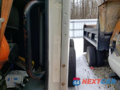 Zdjęcie 10 z 10 samochodu: 2007 FREIGHTLINER CONVENTIONAL COLUMBIA VIN:1FUJA6CK77LX17689 - miniatura