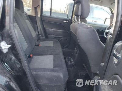 Zdjęcie 10 z 12 samochodu: 2016 JEEP PATRIOT LATITUDE VIN:1C4NJRFB1GD522591 - miniatura