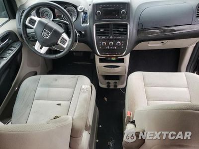 Zdjęcie 8 z 13 samochodu: 2016 DODGE GRAND CARAVAN SXT VIN:2C7WDGCG3GR364156 - miniatura