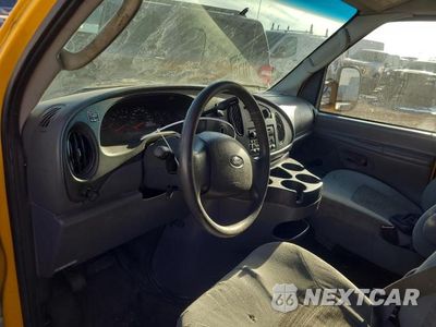 Zdjęcie 8 z 12 samochodu: 2005 FORD ECONOLINE E350 SUPER DUTY CUTAWAY VAN VIN:1FDWE35LX5HB05648 - miniatura