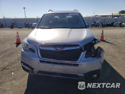 Piąte zdjęcie samochodu w środku: 2017 SUBARU FORESTER 2.5I LIMITED VIN:JF2SJARCXHH588528 - miniatura