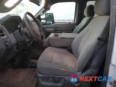 Zdjęcie 7 z 12 samochodu: 2016 FORD F550 SUPER DUTY VIN:1FD0W5HTXGEB95799 - miniatura