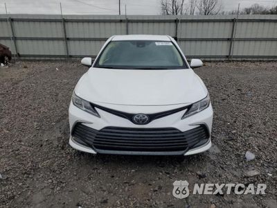 Piąte zdjęcie samochodu w środku: 2023 TOYOTA CAMRY LE VIN:4T1C11AK8PU113709 - miniatura