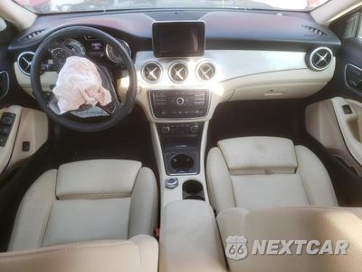 Zdjęcie 8 z 12 samochodu: 2017 MERCEDES-BENZ GLA 250 VIN:WDCTG4EB7HJ345908 - miniatura