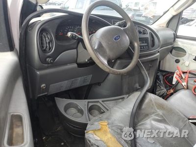 Zdjęcie 8 z 12 samochodu: 2006 FORD ECONOLINE E450 SUPER DUTY CUTAWAY VAN VIN:1FDXE45S16HA79301 - miniatura