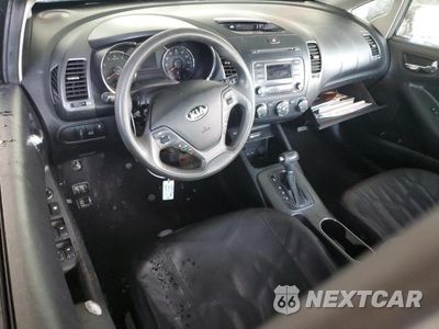 Zdjęcie 8 z 12 samochodu: 2014 KIA FORTE LX VIN:KNAFK4A65E5149266 - miniatura