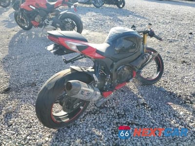 Czwarte zdjęcie samochodu z boku: 2014 SUZUKI GSX-R750 VIN:JS1GR7MA3E2101197 - miniatura