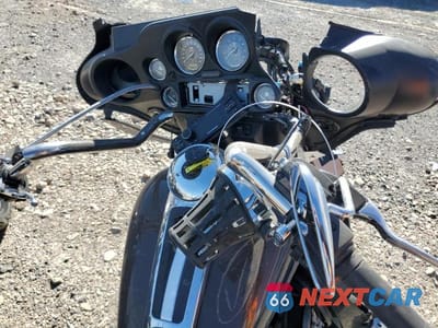 Zdjęcie 8 z 10 samochodu: 2013 HARLEY-DAVIDSON FLHTK ELECTRA GLIDE ULTRA LIMITED VIN:1HD1KEM24DB641989 - miniatura