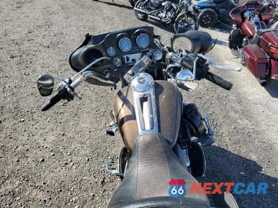 Piąte zdjęcie samochodu w środku: 2013 HARLEY-DAVIDSON FLHTK ELECTRA GLIDE ULTRA LIMITED VIN:1HD1KEM24DB641989 - miniatura