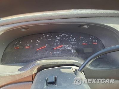Zdjęcie 9 z 12 samochodu: 2005 FORD ECONOLINE E350 SUPER DUTY CUTAWAY VAN VIN:1FDWE35LX5HB05648 - miniatura