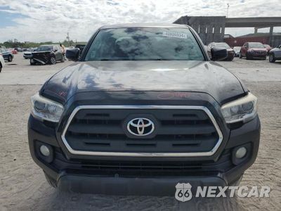 Piąte zdjęcie samochodu w środku: 2016 TOYOTA TACOMA DOUBLE CAB VIN:5TFBZ5DN1GX001161 - miniatura