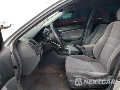 Zdjęcie 7 z 12 samochodu: 2006 HONDA ACCORD LX VIN:JHMCM56496C010587 - miniatura