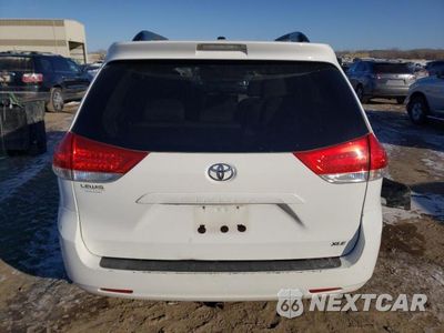 Zdjęcie 6 z 13 samochodu: 2011 TOYOTA SIENNA XLE VIN:5TDYK3DC1BS093808 - miniatura