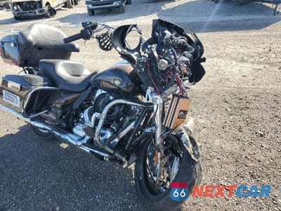 Zdjęcie 9 z 10 samochodu: 2013 HARLEY-DAVIDSON FLHTK ELECTRA GLIDE ULTRA LIMITED VIN:1HD1KEM24DB641989 - miniatura