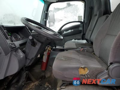 Zdjęcie 7 z 12 samochodu: 2014 ISUZU NPR HD VIN:JALC4W165E7000886 - miniatura