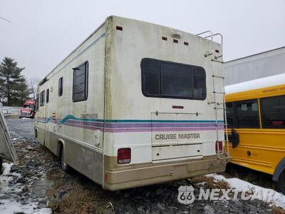 Trzecie zdjęcie samochodu z tyłu: 1996 FORD F530 SUPER DUTY VIN:3FCMF53G6TJA02571 - miniatura
