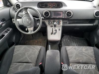 Zdjęcie 8 z 12 samochodu: 2015 TOYOTA SCION XB VIN:JTLZE4FE9FJ072907 - miniatura