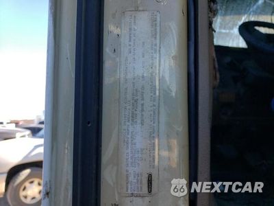 Zdjęcie 9 z 10 samochodu: 2014 FREIGHTLINER CASCADIA 125 VIN:3AKJGLD55ESFK3575 - miniatura