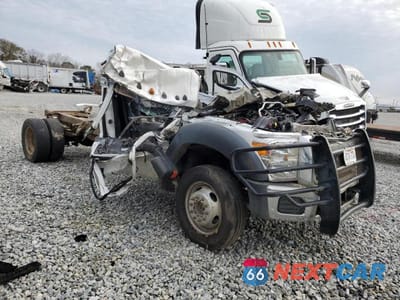 Czwarte zdjęcie samochodu z boku: 2015 FORD F450 SUPER DUTY VIN:1FDUF4HT3FEA46600 - miniatura