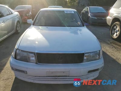 Piąte zdjęcie samochodu w środku: 1992 LEXUS LS 400 VIN:JT8UF11E2N0143781 - miniatura