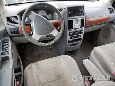 Zdjęcie 8 z 12 samochodu: 2009 CHRYSLER TOWN & COUNTRY LX VIN:2A8HR44E29R536014 - miniatura