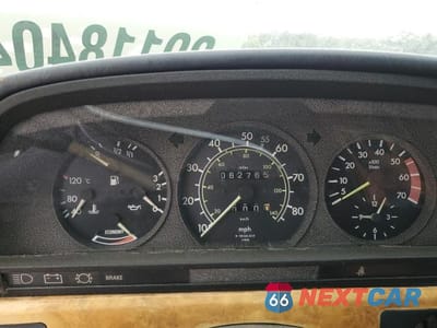 Zdjęcie 9 z 12 samochodu: 1982 MERCEDES-BENZ 380 SEC VIN:WDBCA43A1CB001087 - miniatura