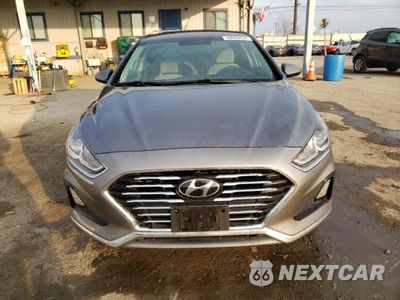 Piąte zdjęcie samochodu w środku: 2018 HYUNDAI SONATA SE VIN:5NPE24AF8JH700461 - miniatura