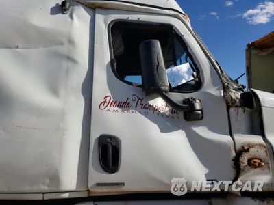 Piąte zdjęcie samochodu w środku: 2012 FREIGHTLINER CASCADIA 125 VIN:1FUJGLDR0CSBT4036 - miniatura