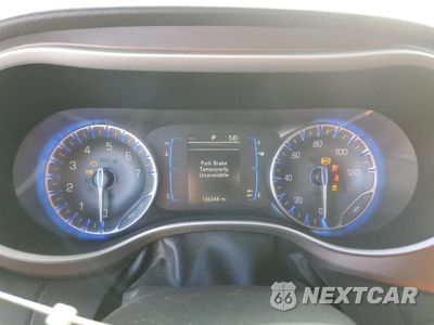 Zdjęcie 9 z 14 samochodu: 2017 CHRYSLER PACIFICA TOURING L VIN:2C4RC1BG2HR785007 - miniatura