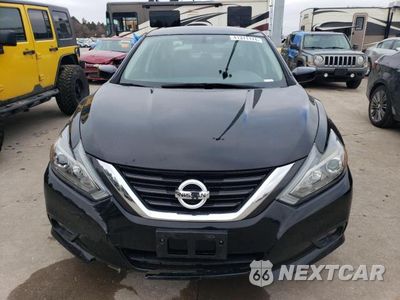 Piąte zdjęcie samochodu w środku: 2018 NISSAN ALTIMA 2.5 VIN:1N4AL3AP2JC232291 - miniatura
