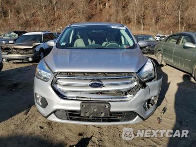 Piąte zdjęcie samochodu w środku: 2017 FORD ESCAPE SE VIN:1FMCU9GD0HUD33426 - miniatura