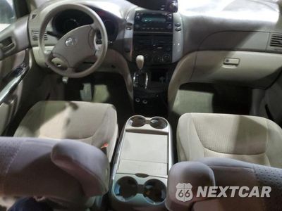 Zdjęcie 8 z 13 samochodu: 2009 TOYOTA SIENNA CE VIN:5TDZK23C39S232766 - miniatura