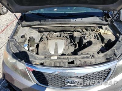 Zdjęcie 12 z 13 samochodu: 2011 KIA SORENTO BASE VIN:5XYKT4A22BG118104 - miniatura