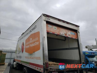 Trzecie zdjęcie samochodu z tyłu: 2021 FREIGHTLINER M2 106 MEDIUM DUTY VIN:3ALACWD28MDMN8431 - miniatura